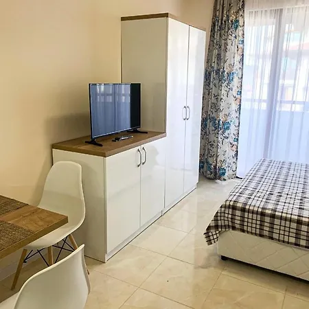 Mm Complex Dimitrovi * プリモルスコ